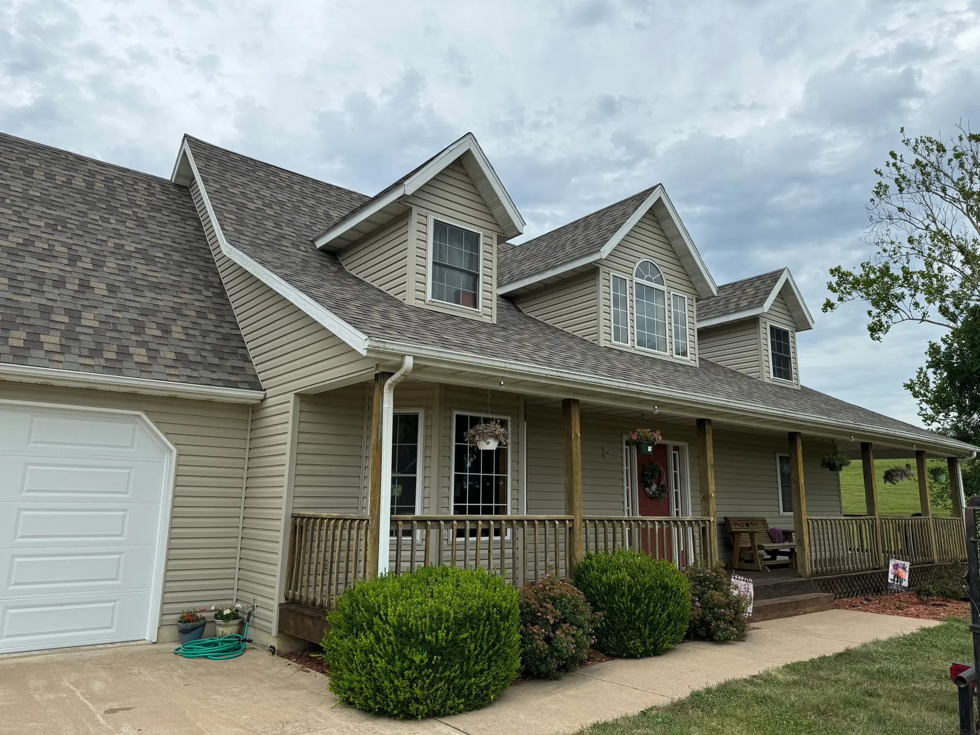 Roofing, Siding & Decks